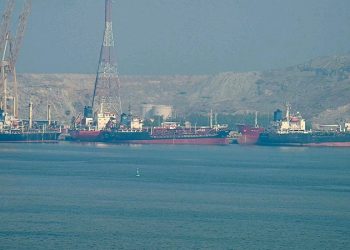 Iran seizes oil tankers, threatens ‘massacre’ in Strait of Hormuz, hours before US talks